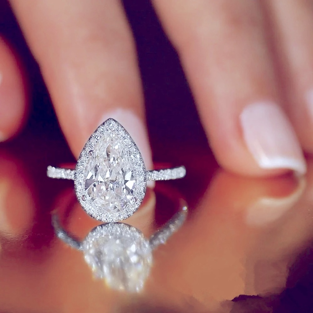 Pear ring